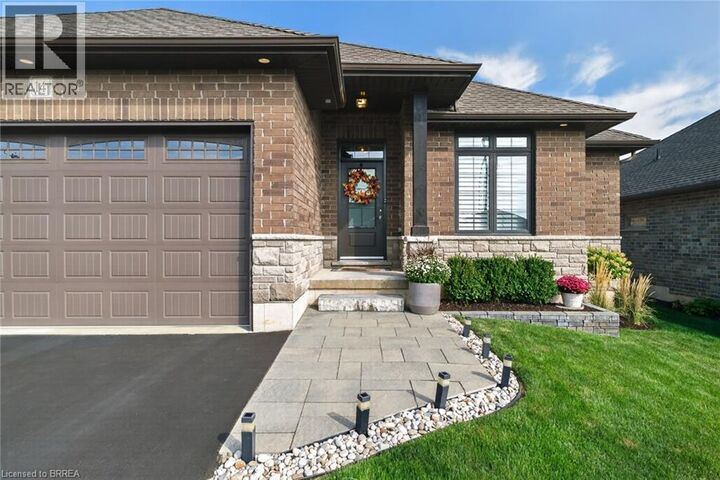Property Photo:  14 Masters Lane  ON N3L 0H3 