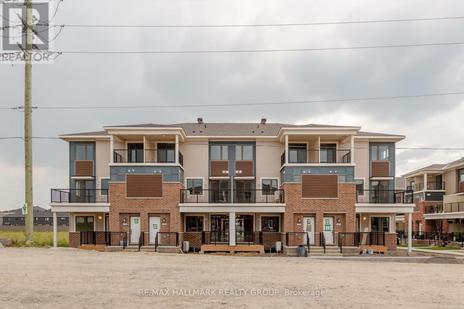 Property Photo:  300 Zenith Private  ON K2J 6N2 