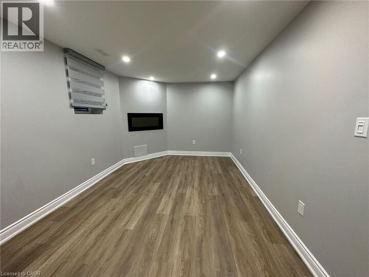 Property Photo:  906 Farmstead Drive Lower  ON L9T 8J5 