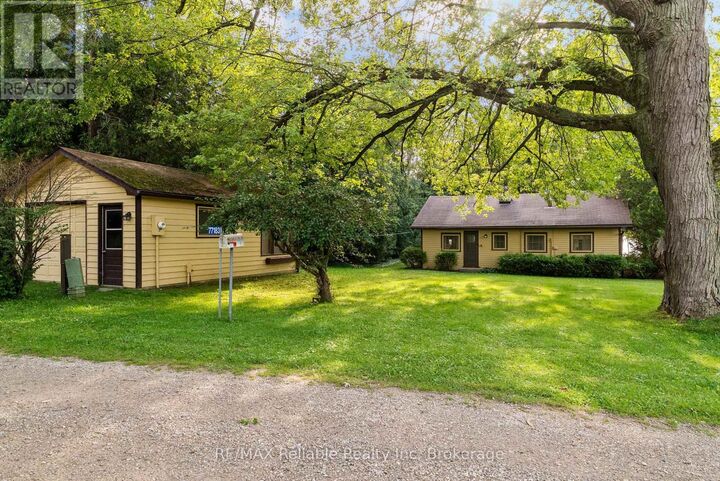 Property Photo:  77183 Bayfield Highlands Drive  ON N0M 1G0 