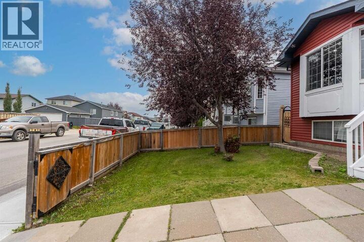 Property Photo: 65 Martinvalley Road Northeast AB T5J 4L9