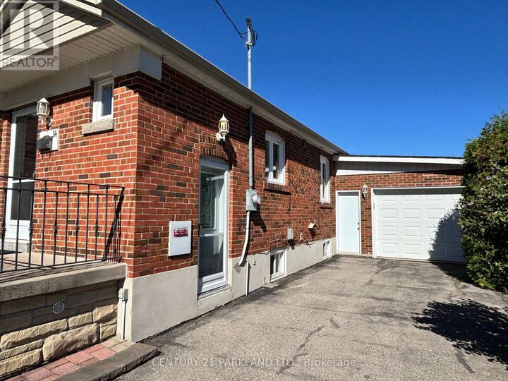 Property Photo: 14 Orlando Boulevard ON M1R 3N4