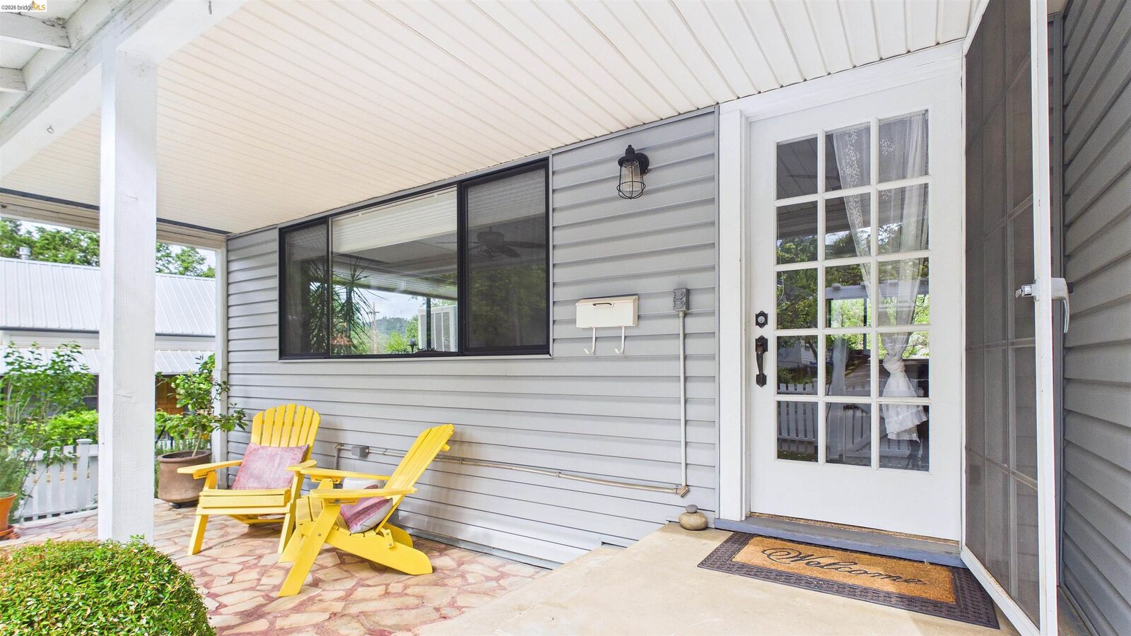 Property Photo:  186 Theall  CA 95370 