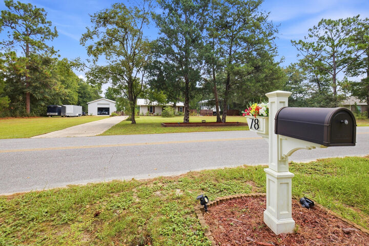 Property Photo:  78 Florence Drive  FL 32433 