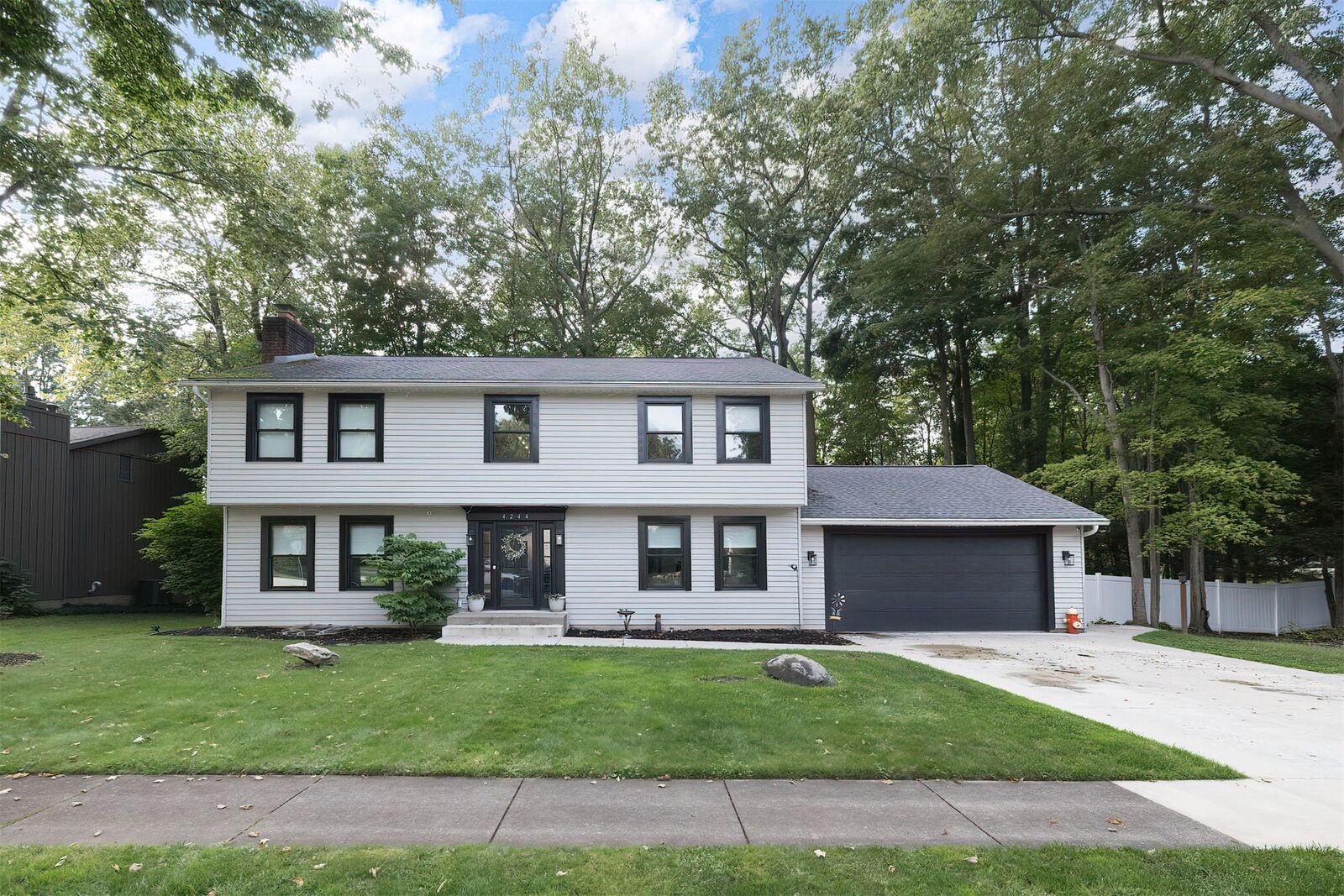 Property Photo:  4244 Normandy Rue Drive  PA 16506 