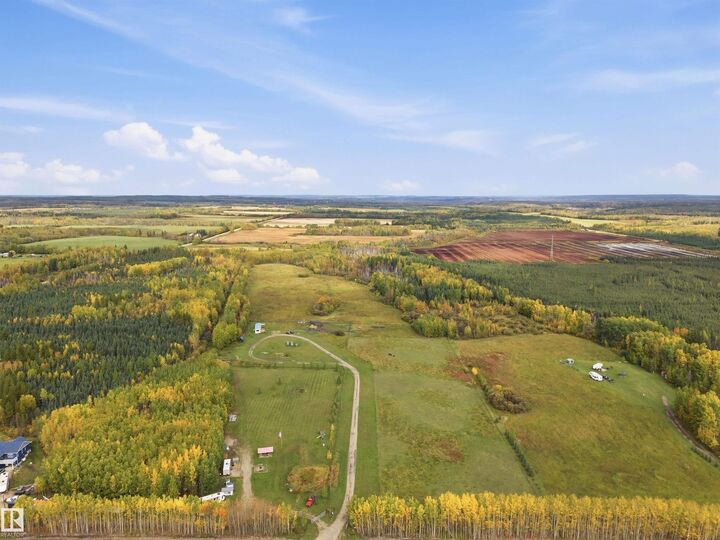 Property Photo:  7526 Twp Rd 523  AB T0E 0S0 