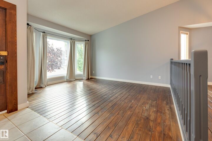 Property Photo:  4810 42 Street  AB T4X 1H2 
