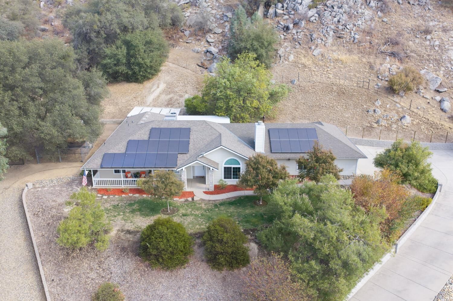 Property Photo:  30240 Gooseberry Lane  CA 93651 