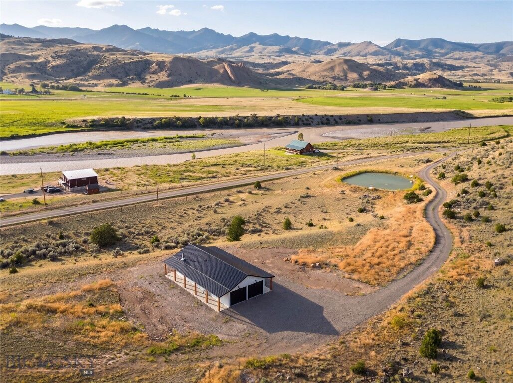 Property Photo: 220 E River Road MT 59027