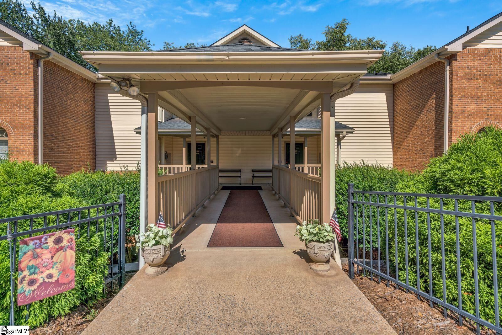 Property Photo:  103 Swansgate Place  SC 29605 
