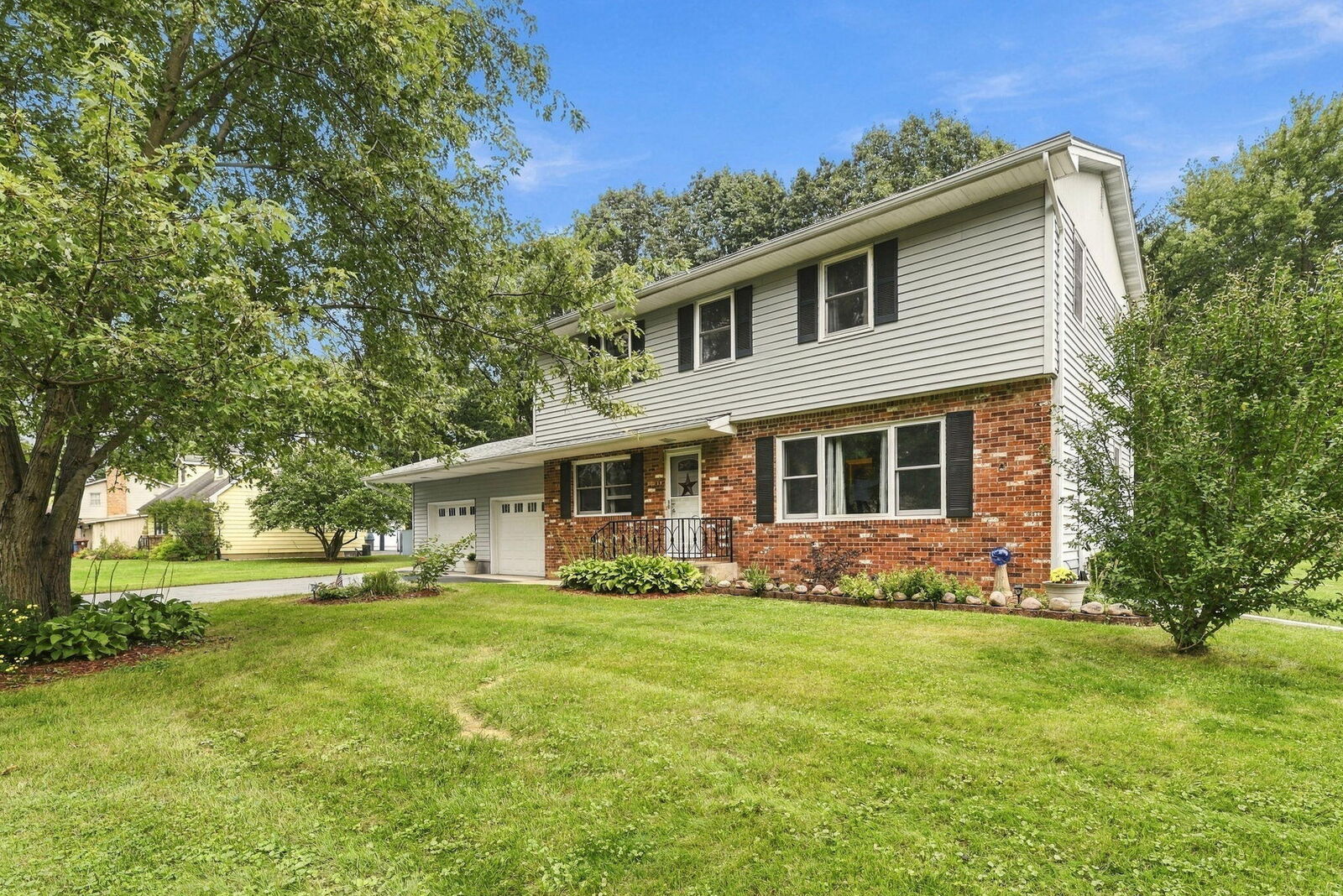 Property Photo: 1247 Dogwood Drive IN 46304