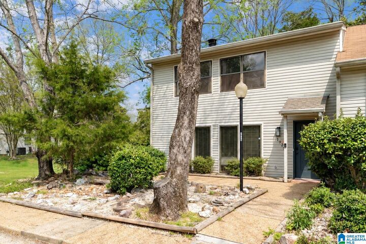 Property Photo:  1925 Chandalar Court  AL 35124 