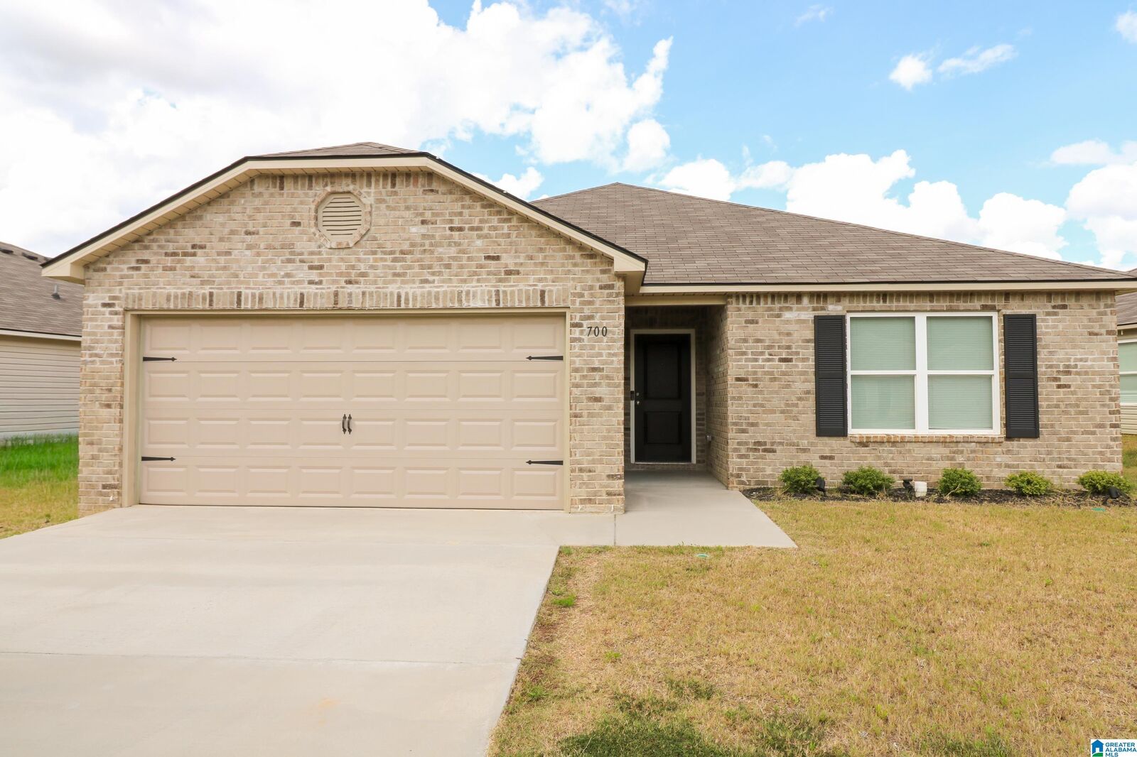 Property Photo:  700 Antler Way  AL 35096 