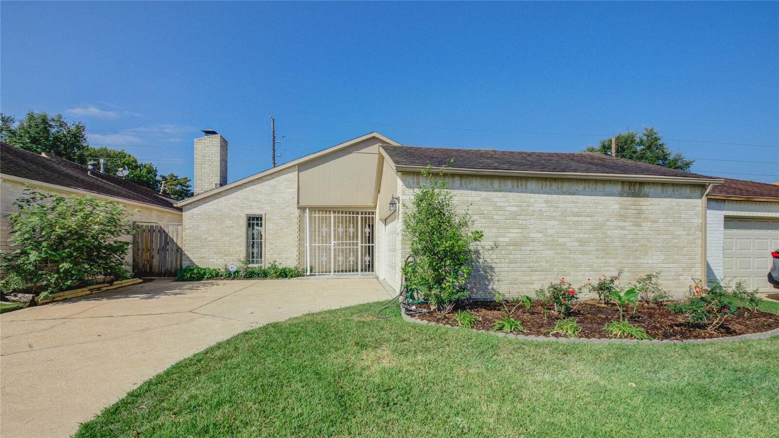 Property Photo: 7222 Winkleman Road TX 77083