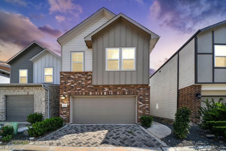 Property Photo:  8505 Rising Stream Drive  TX 77063 