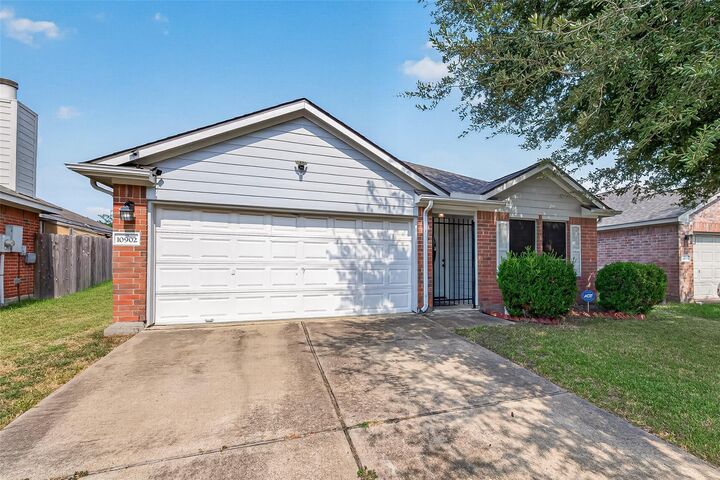 Property Photo:  10902 Primrose Acres Lane  TX 77031 