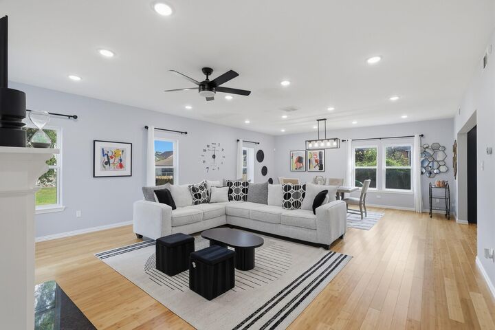Property Photo: 2414 Rosedale Street TX 77004