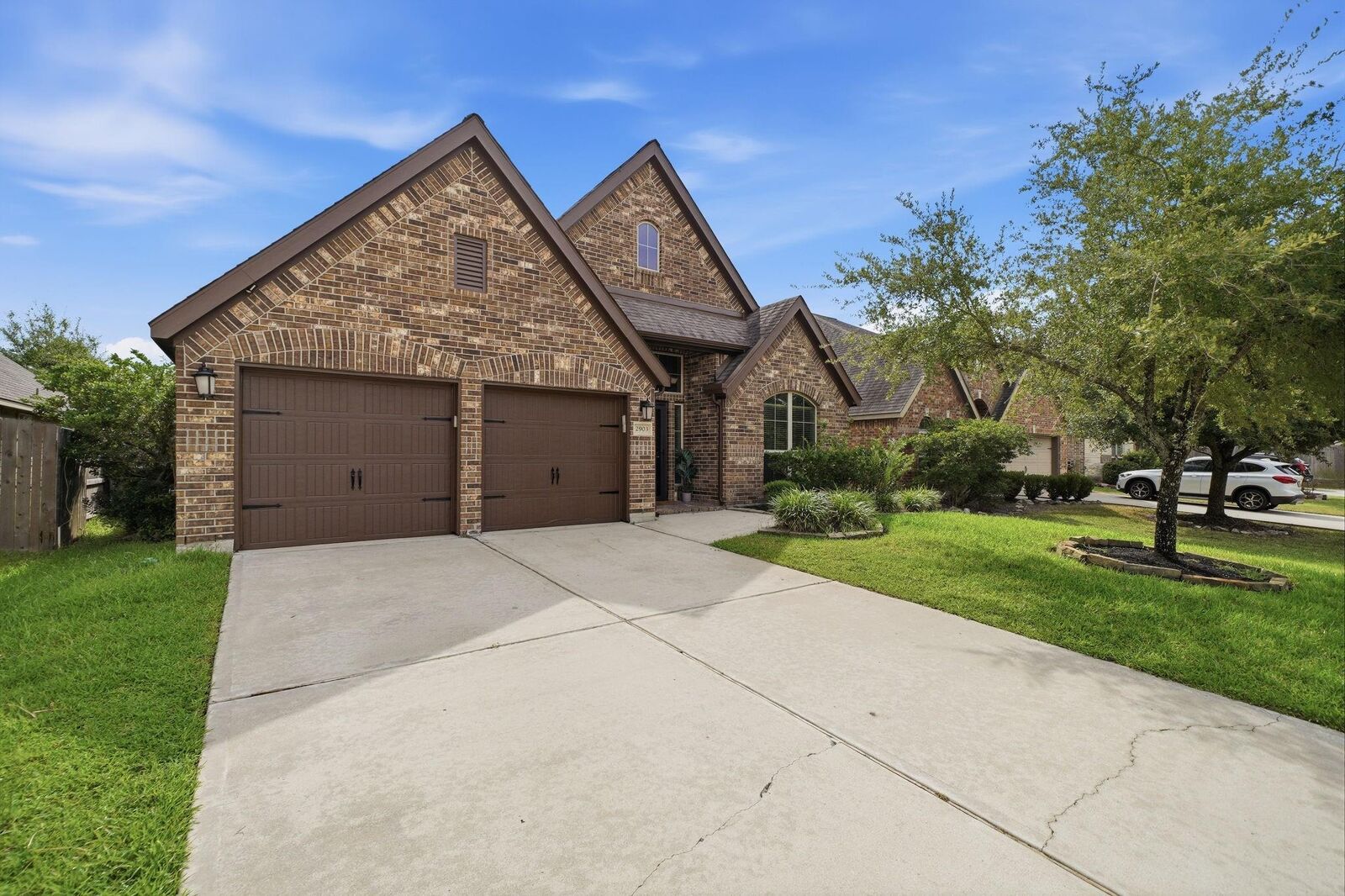 Property Photo: 2903 Thornridge Bend Court TX 77584