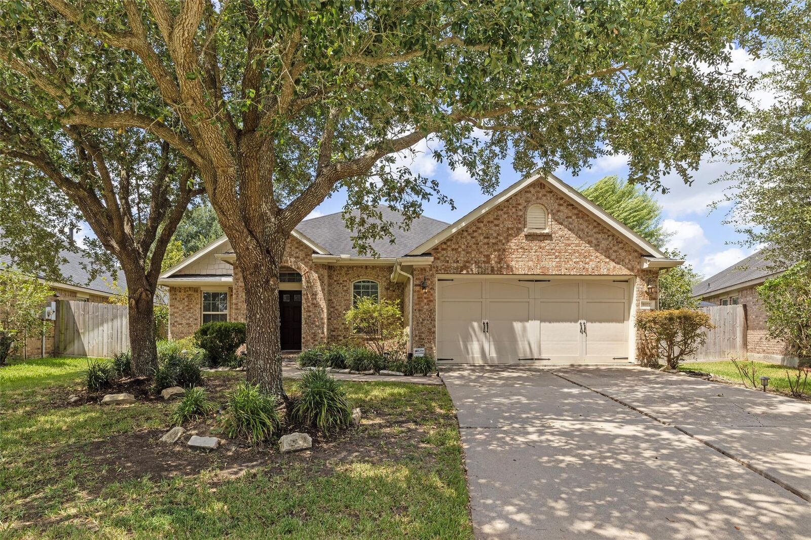 Property Photo:  8022 Durham Run Lane  TX 77407 