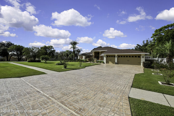 Property Photo:  13162 Roseanna Drive  FL 34609 