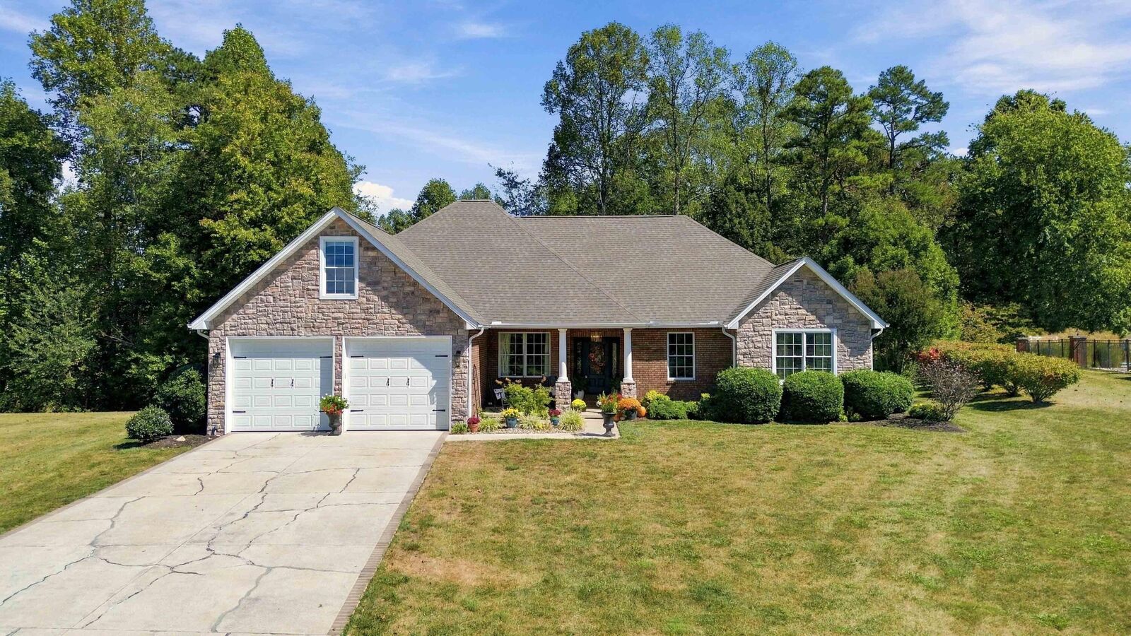 Property Photo: 42 Deerfoot Drive KY 40741