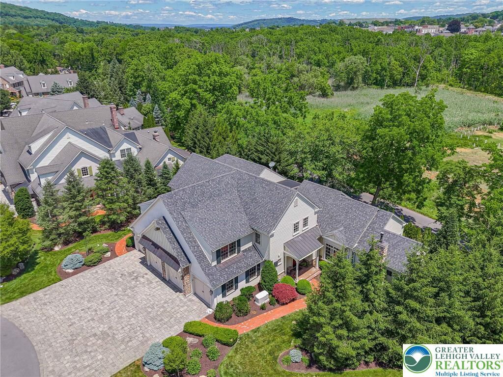 Property Photo: 2061 Forge Run PA 18015