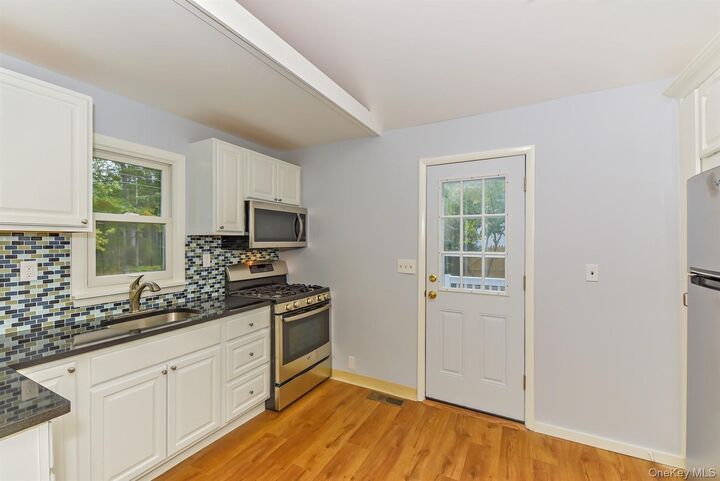 Property Photo:  31 East Street  NY 11901 