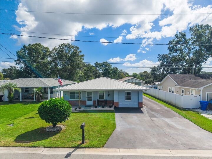 Property Photo:  7 S Lavon Avenue  FL 34741 