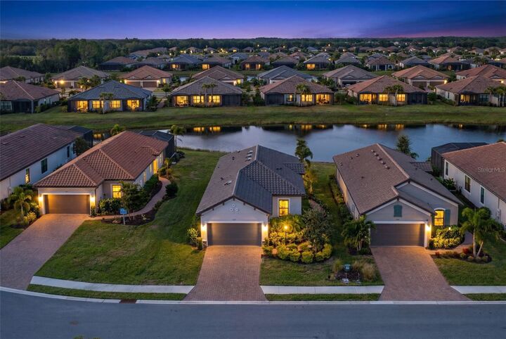 Property Photo:  3021 Veneto Court  FL 34211 