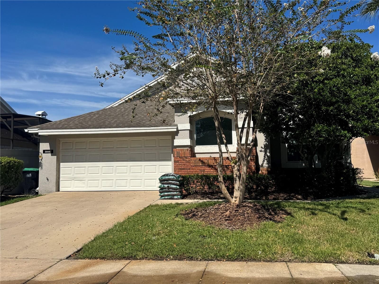 Property Photo: 14442 Mandolin Drive FL 32837