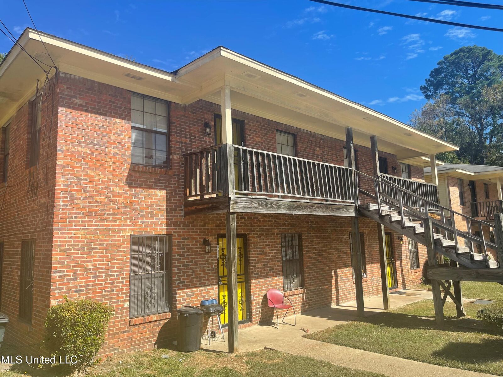 Property Photo:  654 Chelsea Drive  MS 39212 