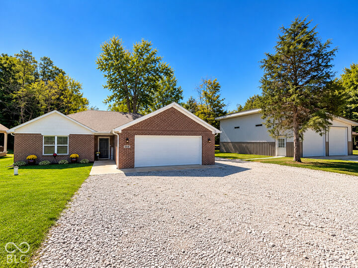 Property Photo: 554 Mill Springs IN 46121