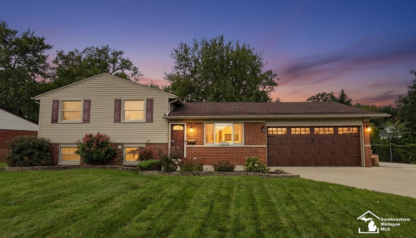 Property Photo: 11042 Katherine Street MI 48180