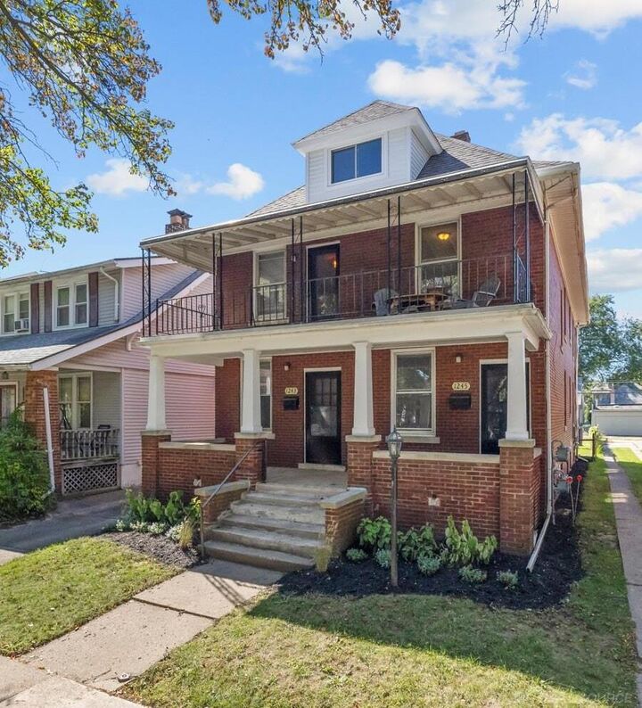 Property Photo:  1243 Lakepointe Street  MI 48230 