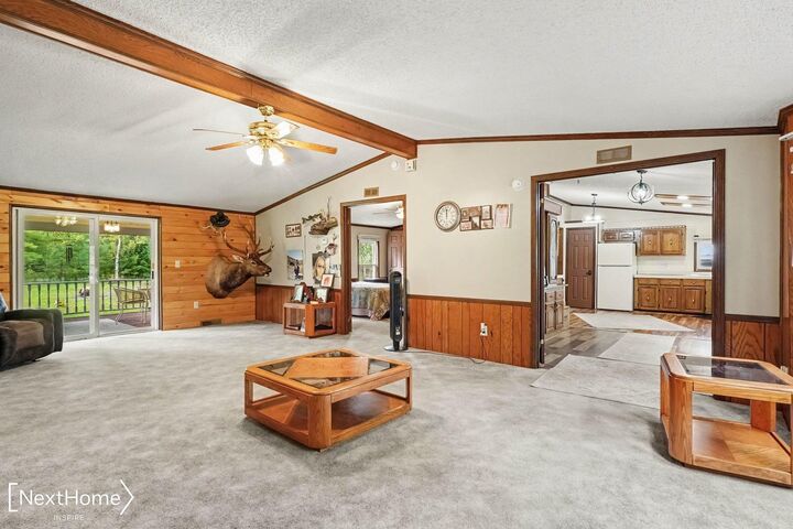 Property Photo: 1248 E Highwood Road MI 48612