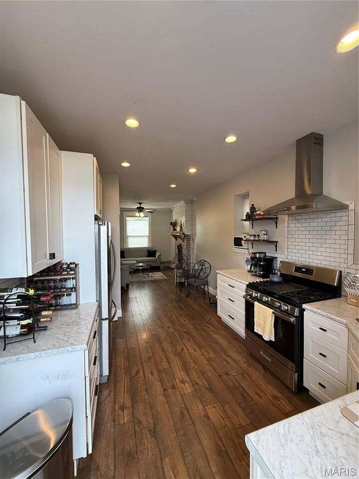 Property Photo: 5457 Itaska Street MO 63109