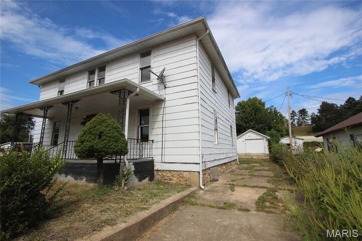 Property Photo:  205 E 2nd Street  MO 63620 