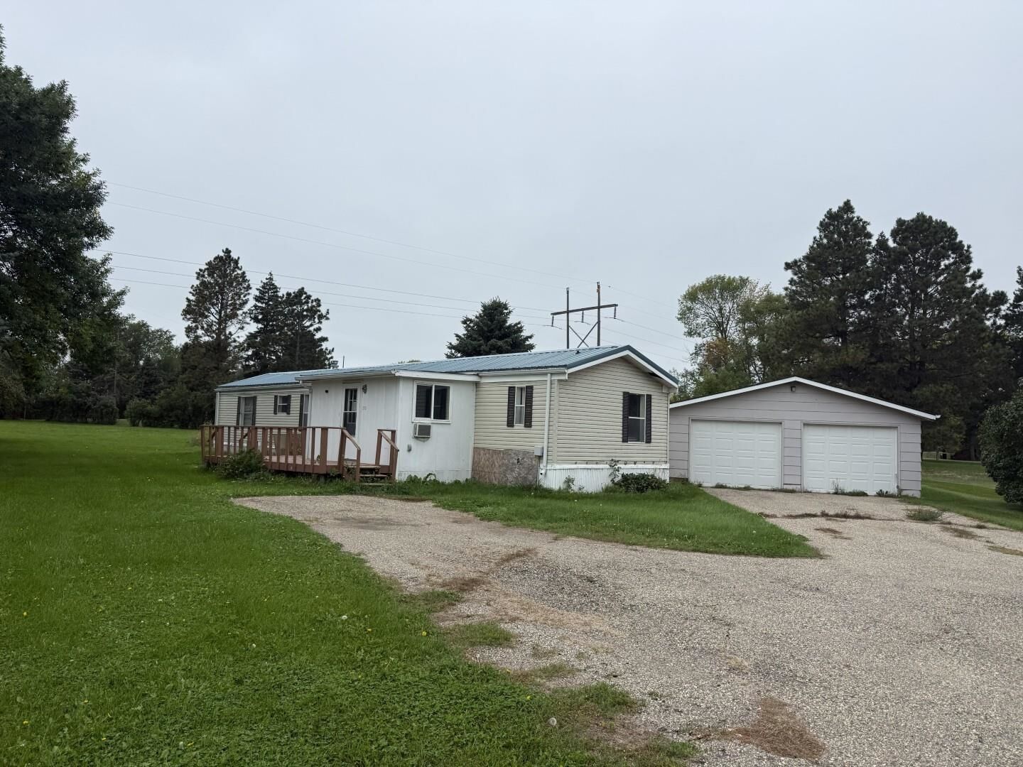 Property Photo: 1512 73rd St SE ND 58703