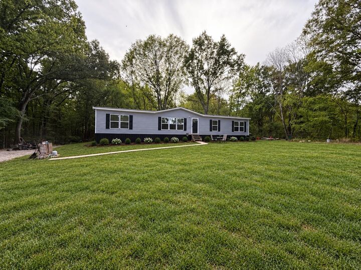 Property Photo:  1060 Joann Rd  TN 38068 