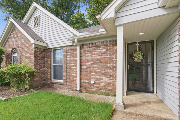 Property Photo: 3220 Sandwick Rd TN 38127
