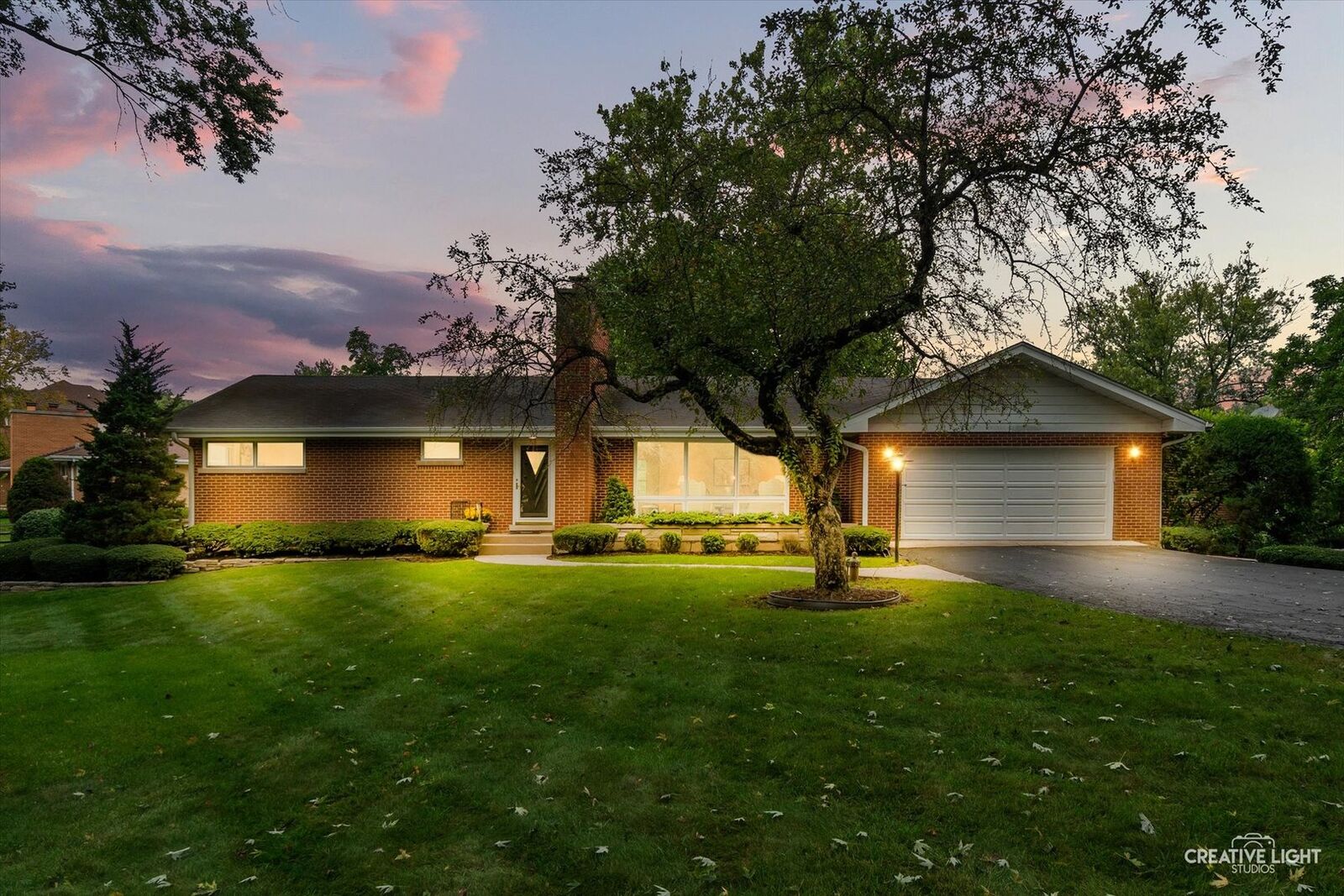 Property Photo:  22W126 Buena Vista Drive  IL 60137 