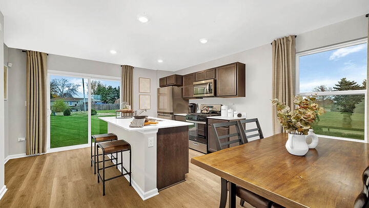 Property Photo: 5 International Way IL 60436