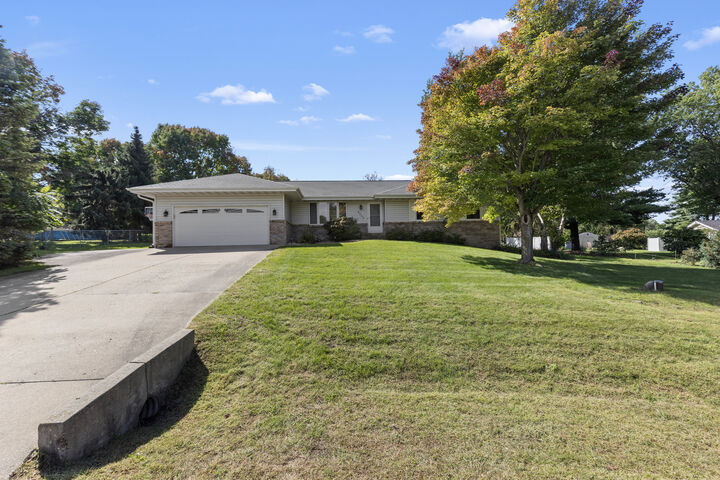 Property Photo:  6037 Banbridge Drive  IL 61073 