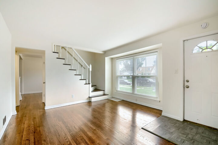 Property Photo:  1530 Forest Avenue  IL 60409 
