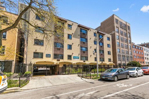 Property Photo:  6001 N Kenmore Avenue 307  IL 60660 
