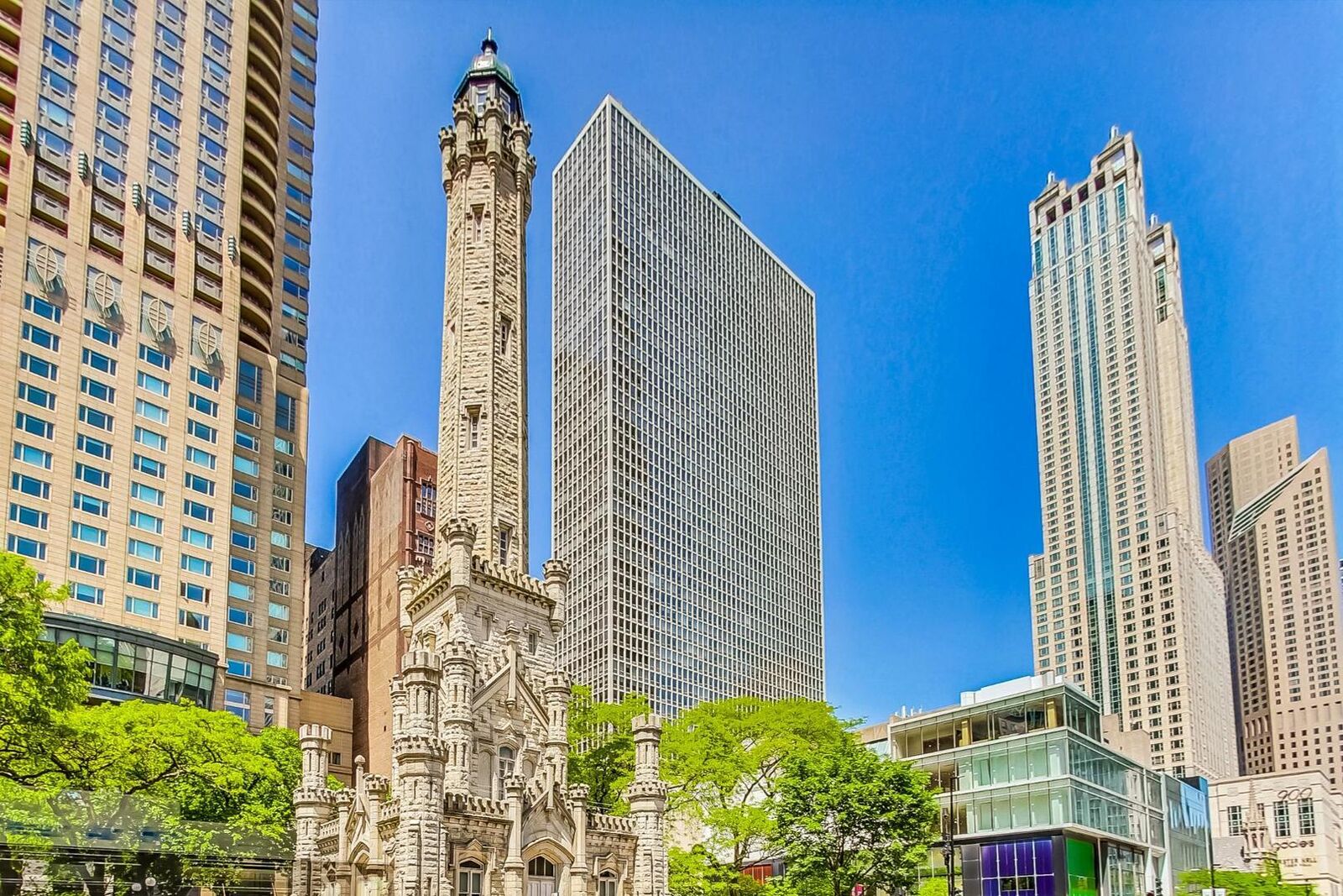 Property Photo: 111 E Chestnut Street 22A IL 60611