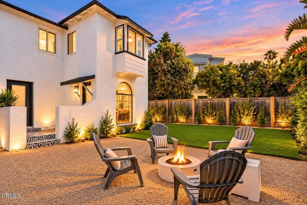 Property Photo: 934 Sharon Lane 2 CA 93001