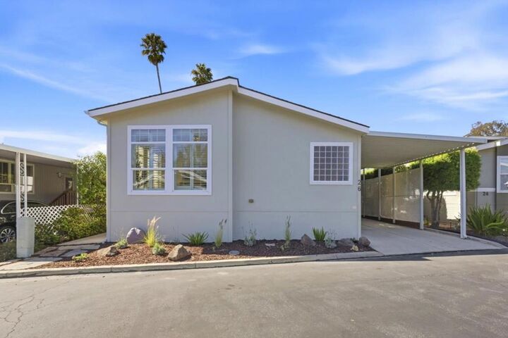 Property Photo:  26 Pepperwood Way 26  CA 95073 