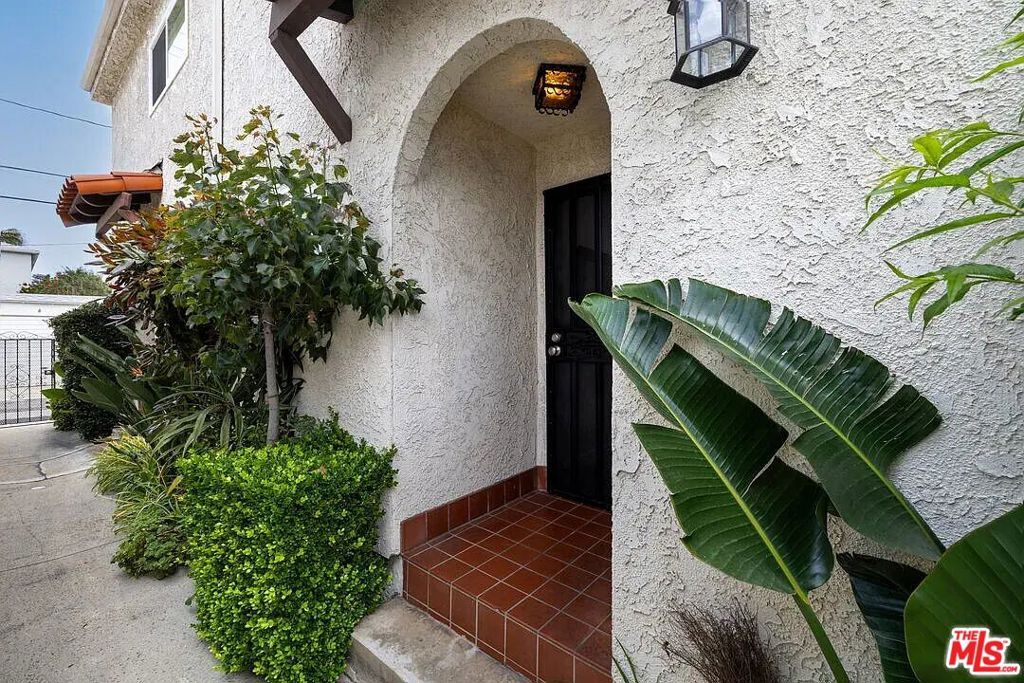 Property Photo:  1443 25th Street 4  CA 90404 
