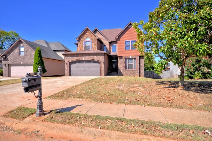 Property Photo: 2398 Senseney Dr TN 37042